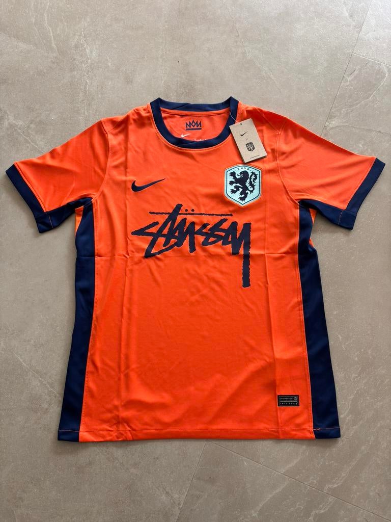 Nike X Stüssy Koningsdag shirt (Nieuw), Ophalen of Verzenden, Zo goed als nieuw, Oranje