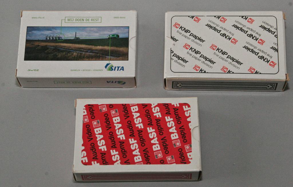 3 kaartspellen met reclame: KNP Papier, SITA en BASF, Ophalen of Verzenden, Zo goed als nieuw, Gebruiksvoorwerp