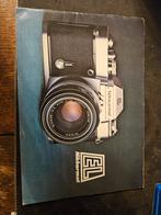 Nikkormat EL Catalogus - Vintage Nikon Camera Informatie, Ophalen of Verzenden, Gelezen, Nikon, Catalogus