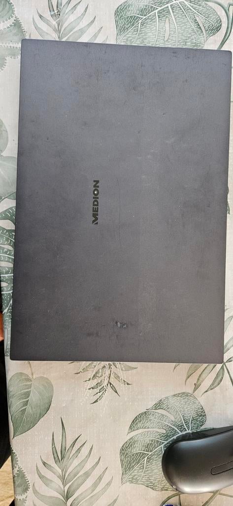 Medion Laptop - i5 10th gen, 15 inch, 256GB NVMe, 2 tot 3 Ghz, 15 inch, Intel Core i5 10th gen, Medion