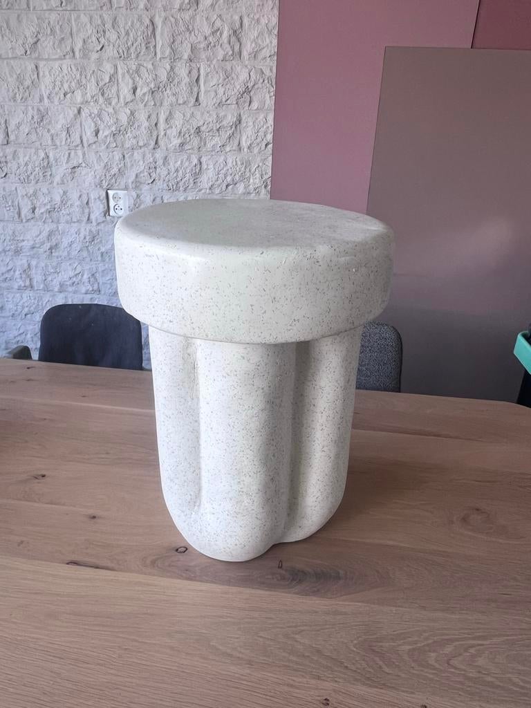 Leuk bijzettafel van Kwantum - Crème/zand kleur, Minder dan 55 cm, Gebruikt, Rond, Ophalen of Verzenden