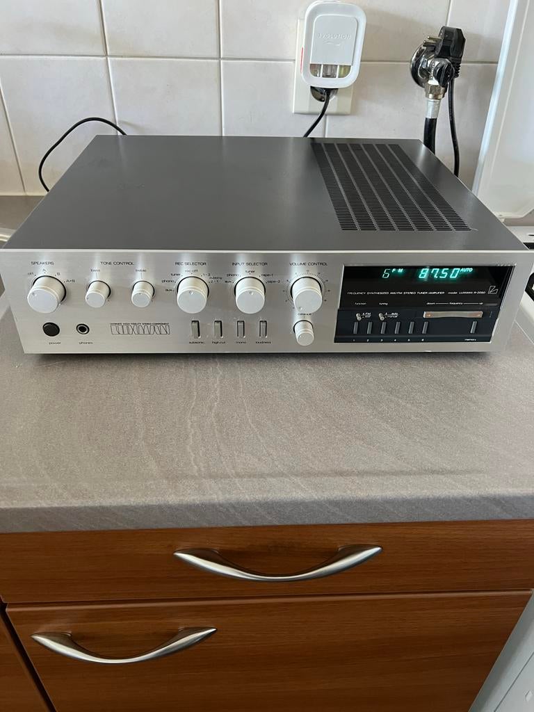 Luxman R-2050 Stereo Tuner-Versterker - Vintage Audio, Audio, Tv en Foto, Versterkers en Receivers, Overige merken, Ophalen of Verzenden