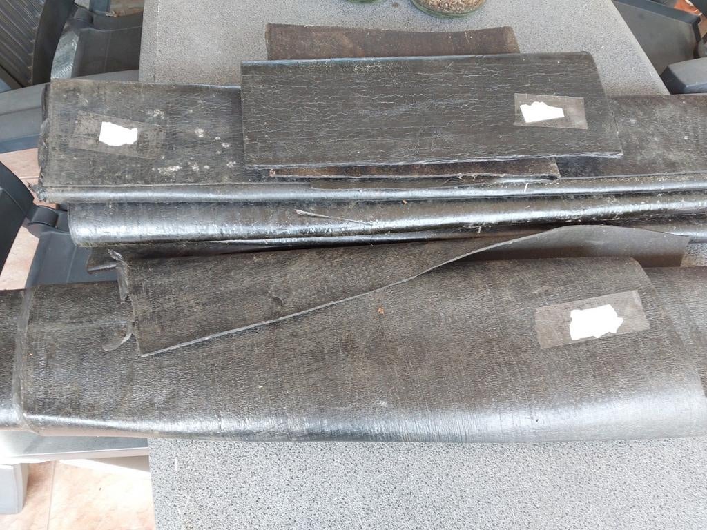 Bitume restanten voor reparatie dakbedekking dakleer dak, Ophalen of Verzenden, Gebruikt, Zwart, Minder dan 5 m²