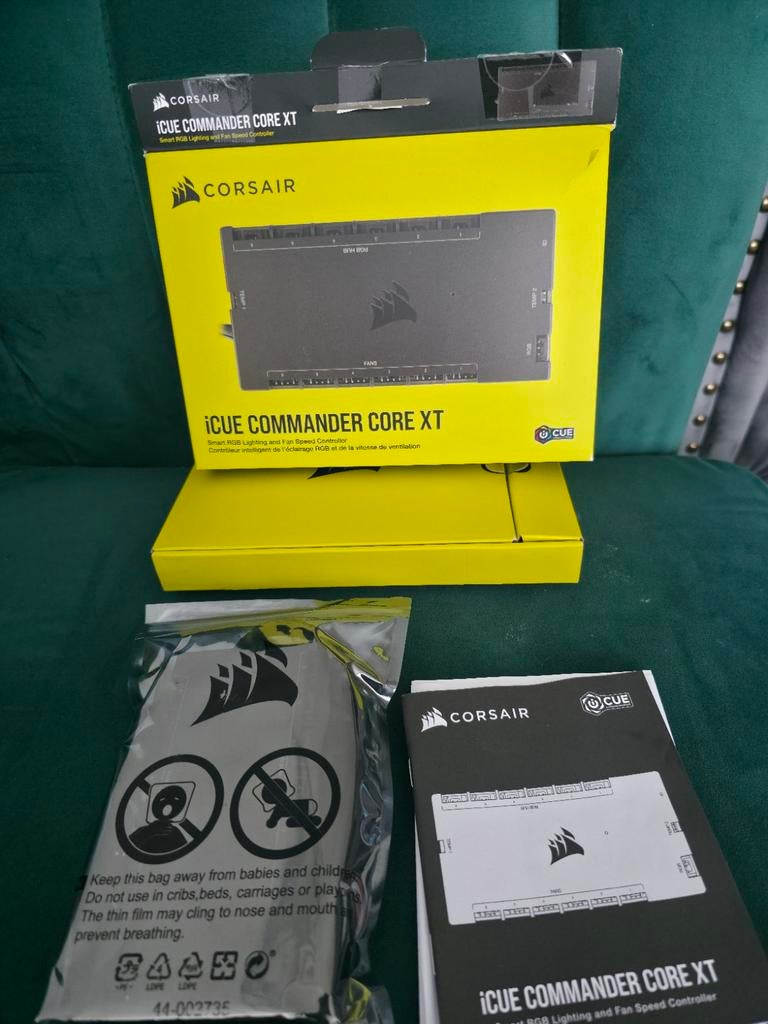Corsair iCUE Commander Core XT - Smart RGB en Fan Controller, Spelcomputers en Games, Spelcomputers | Nintendo Game Boy, Ophalen of Verzenden