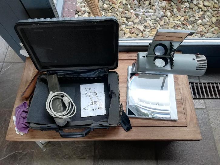 Overheadprojector, Audio, Tv en Foto, Beamers, Zo goed als nieuw, Ultra HD (4K), Ophalen