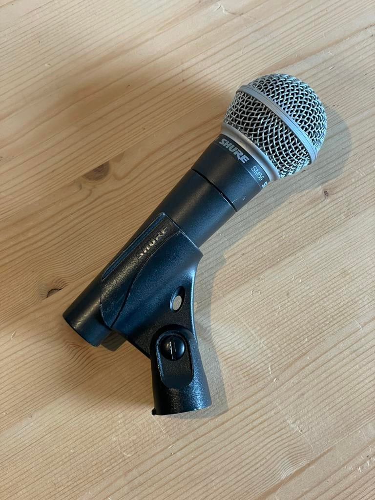 Shure SM 58 zangmicrofoon, Muziek en Instrumenten, Ophalen of Verzenden, Gebruikt, Zangmicrofoon