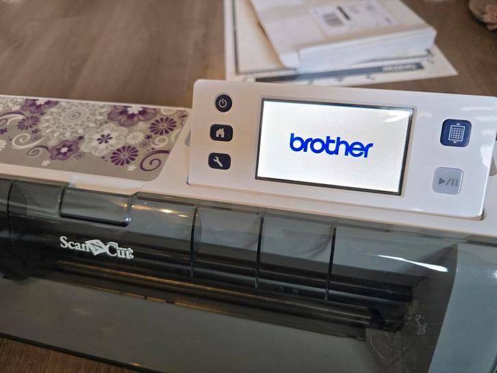 Brother scan n cut CM600 met toebehoren plotter, Hobby en Vrije tijd, Knutselen, Gebruikt, Ophalen