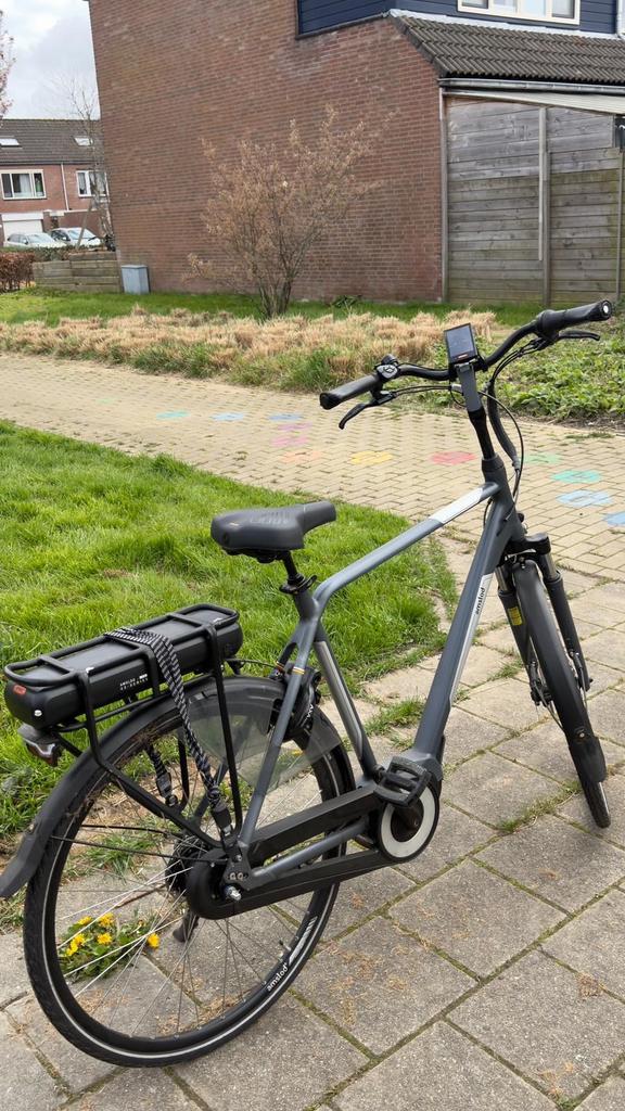 Amslod elektrische fiets defect, Fietsen en Brommers, Elektrische fietsen, Zo goed als nieuw, Overige merken, Ophalen of Verzenden