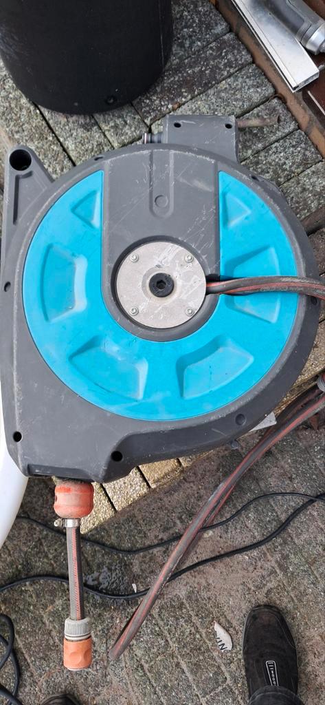 Gardena wandslangenbox  tuinslang  15 meter, Tuin en Terras, Tuinslangen, Gebruikt, Tuinslang, Ophalen of Verzenden