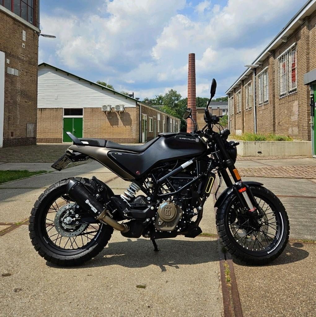 Husqvarna Svartpilen 125 uit 2023. Zeer lage km stand., Particulier, 125 cc, 1 cilinder, Naked bike