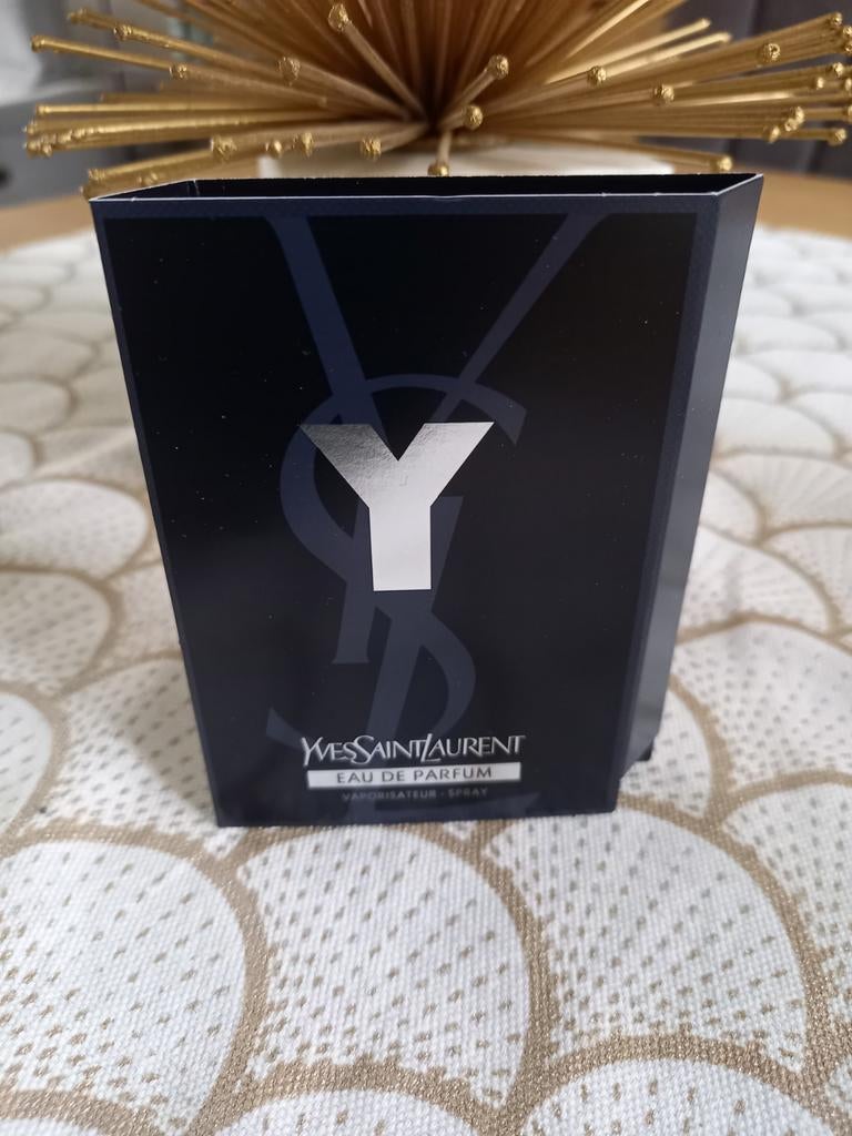 Proefje  Y van Yves Saint Laurent, Ophalen of Verzenden, Nieuw