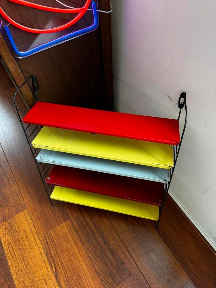 Vintage Tomado wandrek drie stuks, Huis en Inrichting, Woonaccessoires | Wandplanken en Boekenplanken, Gebruikt, Ophalen of Verzenden