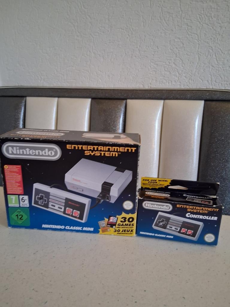 Nes mini + extra controller, Ophalen, Zo goed als nieuw