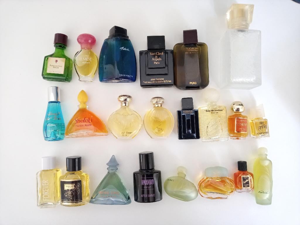 22 verschillende vintage mini parfum Nina Ricci Amando david, Ophalen of Verzenden, Zo goed als nieuw, Miniatuur, Gevuld