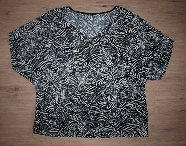 Zwart Wit Shirt M&S (XXL), Kleding | Dames, Grote Maten, Gedragen, Shirt of Top, Zwart, Ophalen of Verzenden