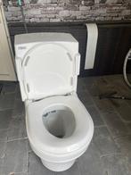 Toilet senioren.nieuw.  verwarmd     Watersproeier, Ophalen, Nieuw, Wit, Overige typen