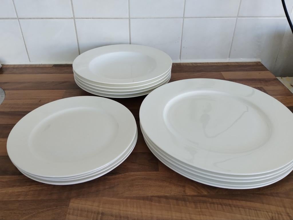 witte borden, Smaak, fine bone china, porselein, Ophalen, Zo goed als nieuw, Bord(en), Effen