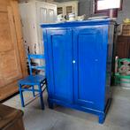 Brocante oude blauwe kast tweedeurskast meidenkast H 132 cm., Ophalen