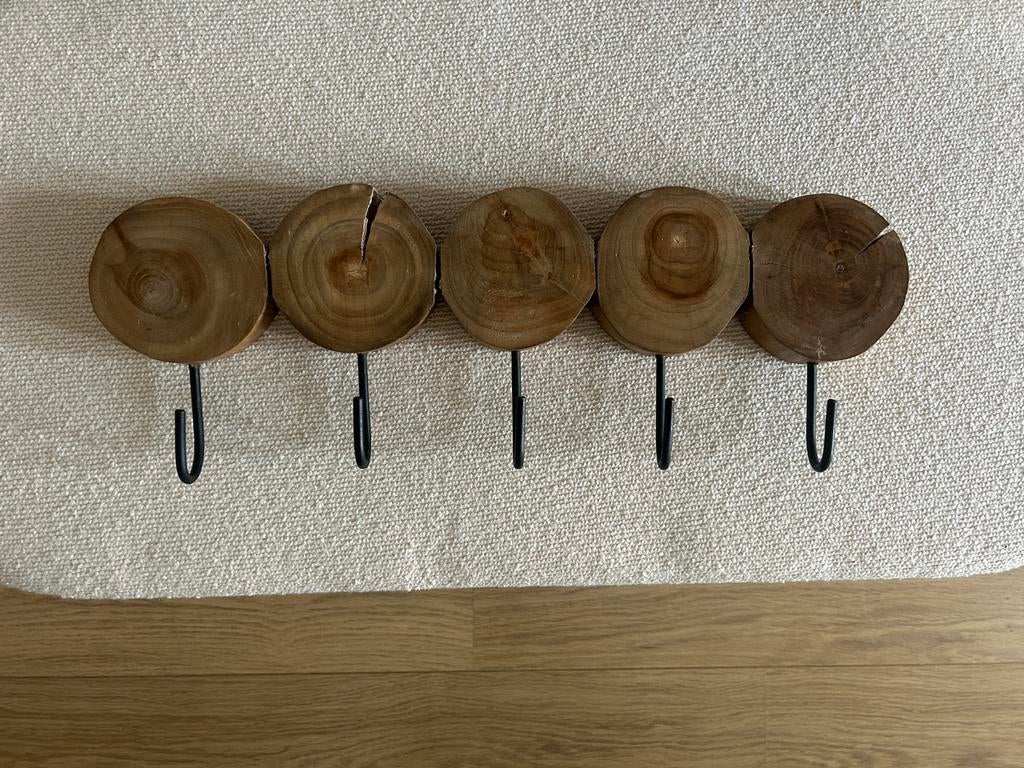 houten wandkapstok met 5 metalen haken  - L:46 B:3 H:26, Wandkapstok, Gebruikt, Ophalen of Verzenden, Minder dan 100 cm