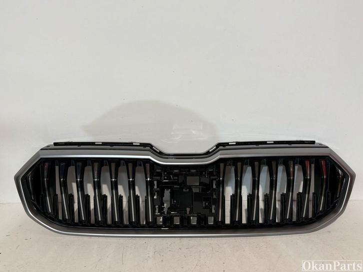 Skoda SuperB IV Grille 3P0853653A, Auto-onderdelen, Carrosserie en Plaatwerk, Voor, Gebruikt, Ophalen of Verzenden