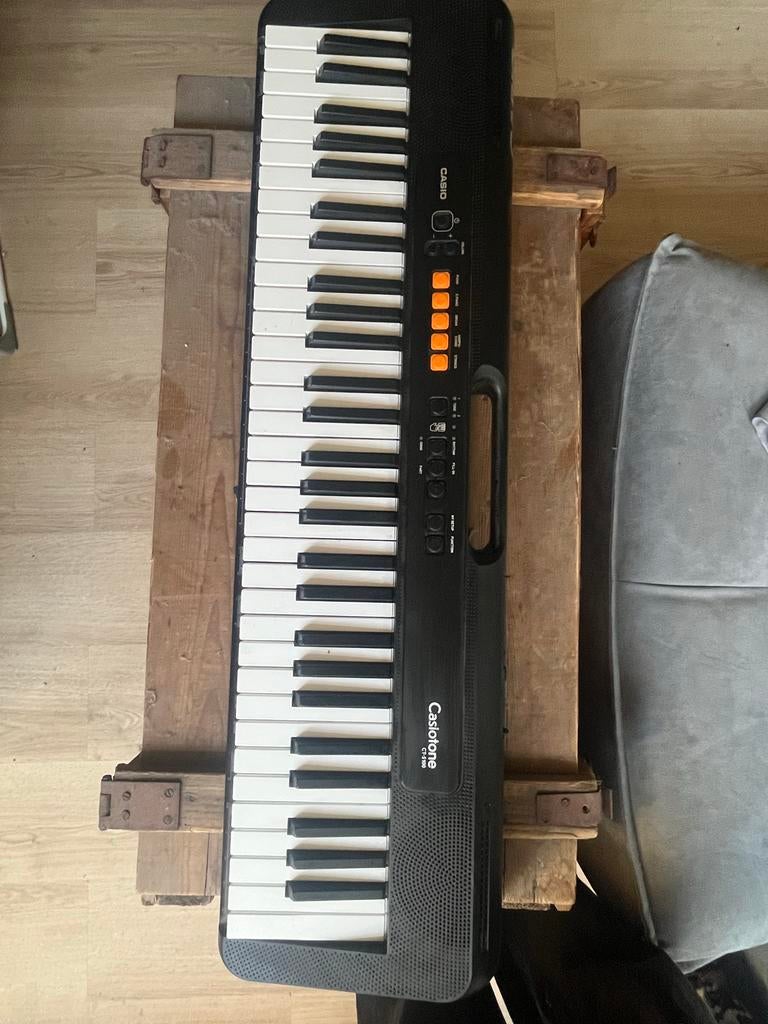 Casio Casiotone CT-S100 keyboard, Muziek en Instrumenten, Keyboards, Ophalen, Gebruikt, 61 toetsen, Casio