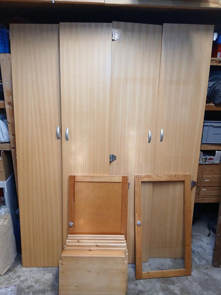 Wedeka stelling kast deuren met scharnieren, Ophalen, Gebruikt