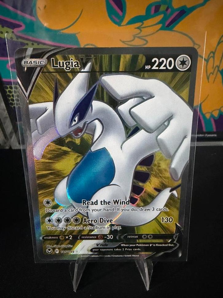 Lugia V 185/195, Hobby en Vrije tijd, Verzamelkaartspellen | Pokémon, Zo goed als nieuw, Ophalen of Verzenden