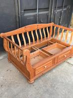 Vintage houten bedbank met lades - Antiek en uniek, Ophalen