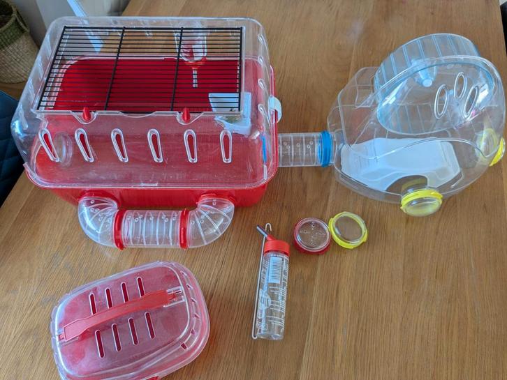 Mooie hamsterkooi met alle benodigdheden te koop, Dieren en Toebehoren, Knaagdieren en Konijnen | Hokken en Kooien, Zo goed als nieuw