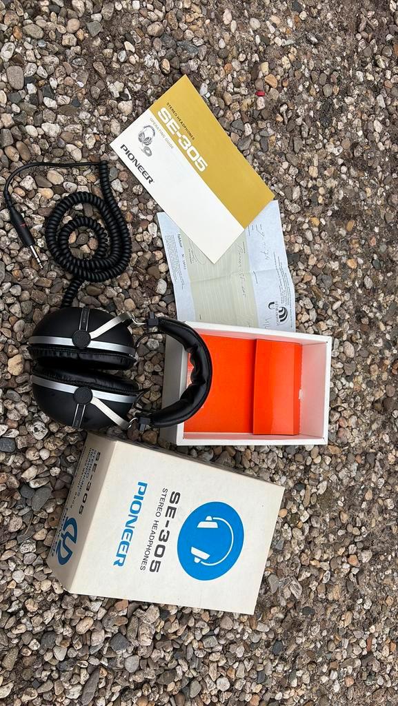 Pioneer SE-305 stereo koptelefoon, Computers en Software, Headsets, Gebruikt, Over-ear, Bedraad, Ophalen of Verzenden
