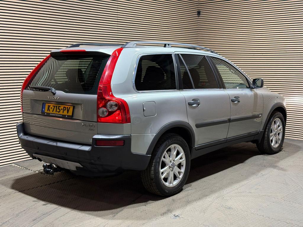 Volvo XC90 2.5 T5 Limited Ed. | LPG | Dakje | Leder | 7pers, Auto's, Volvo, Gebruikt, Zwart, 2096 kg, 7 stoelen