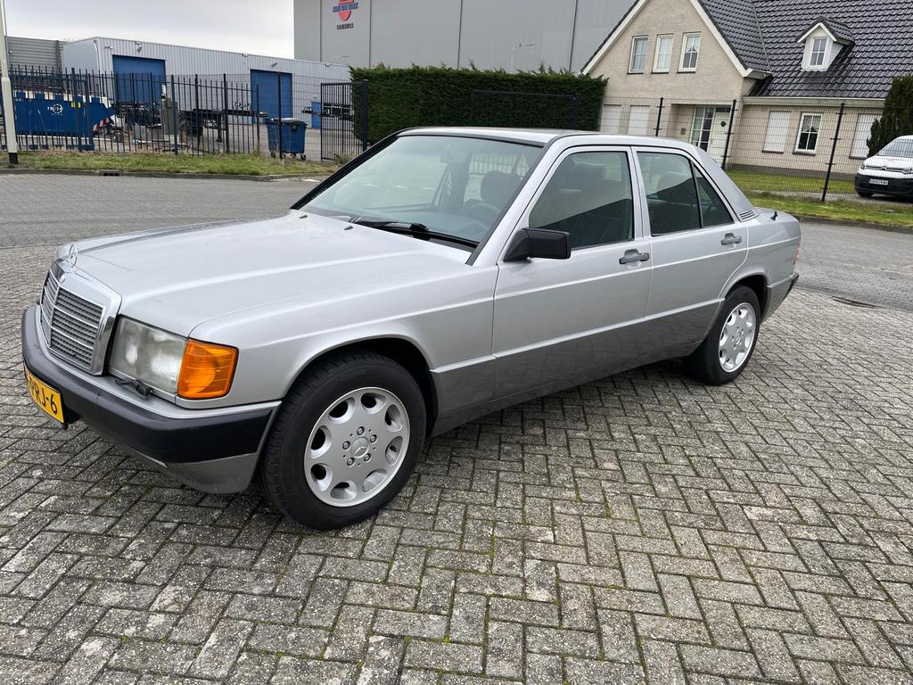 Mercedes-Benz 190D 2.5 Diesel 1986(Belastingvrij, Automaat), Auto's, Mercedes-Benz, Automaat, 1250 kg, Blauw, Sedan