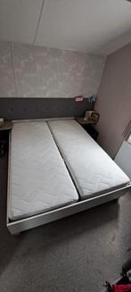 2 pers ledikant met 2 goede zga nieuwe matrassen..., Ophalen