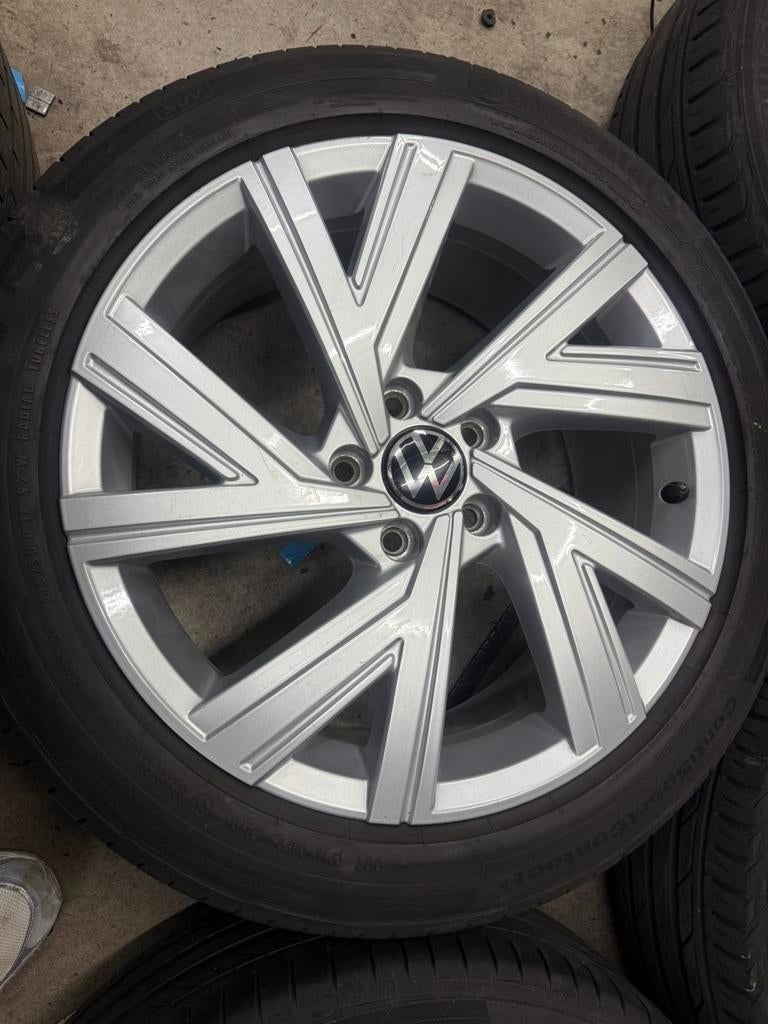 Volkswagen golf 18 inch bergamo R velgen troc touran caddy, 18 inch, Banden en Velgen, Ophalen of Verzenden, Personenwagen