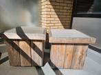 Houten tafeltjes (2 stuks), Tuin en Terras, Bloembakken en Plantenbakken, Ophalen, Gebruikt, Minder dan 60 cm, Vierkant