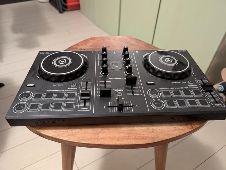 Pioneer DDJ-200, Muziek en Instrumenten, Dj-sets en Draaitafels, Zo goed als nieuw, Pioneer, Ophalen of Verzenden
