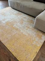 Goudgeel glad vintage look vloerkleed. 155x230. 2x, Huis en Inrichting, Stoffering | Tapijten en Kleden, Ophalen, Modern retro