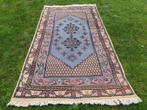 Prachtig handgeknoopt Oosters tapijt uit Tunesie