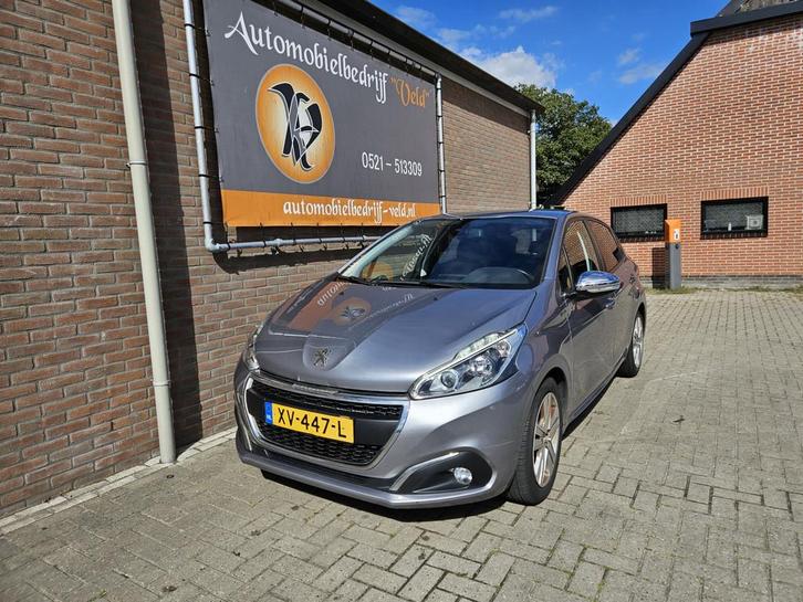 Peugeot 208 1.2 PureTech Signature (bj 2019), Auto's, Peugeot, Particulier, Te koop, ABS, Airbags, Airconditioning, Alarm, Android Auto