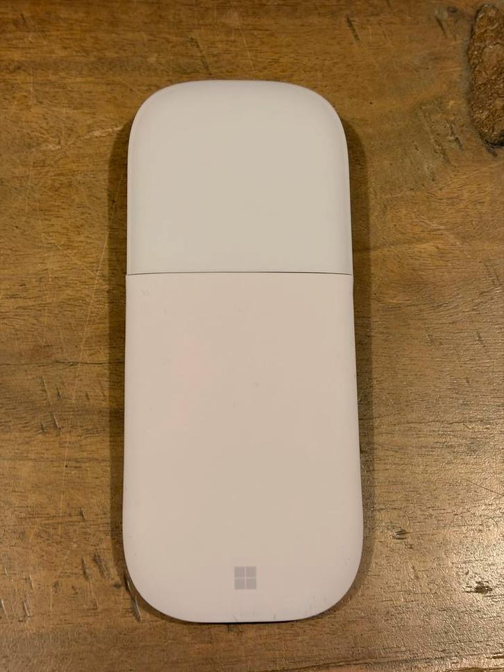 Microsoft Arc Surface Muis, Bluetooth, Computers en Software, Muizen, Zo goed als nieuw, Muis, Rechtshandig, Draadloos, Ergonomisch
