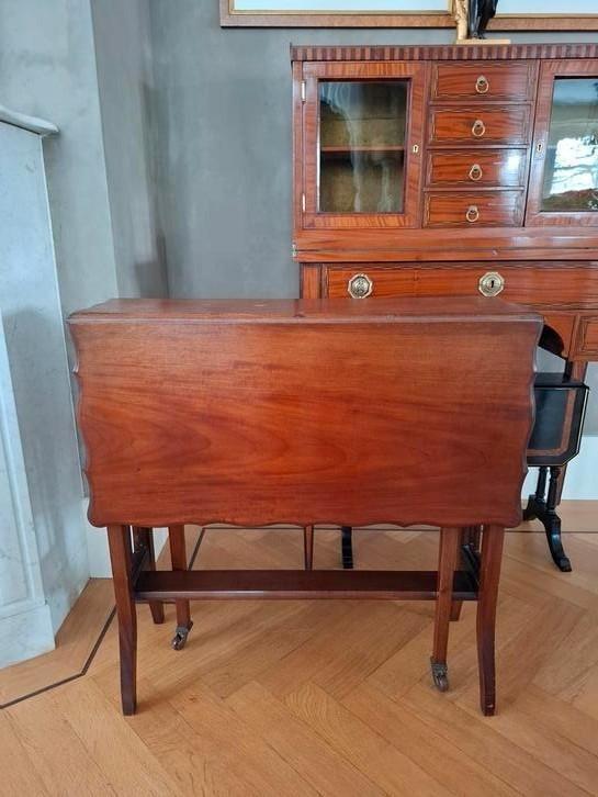 Art deco Mahonie Sutherland hangoor tafeltje, Antiek en Kunst, Antiek | Meubels | Tafels, Ophalen