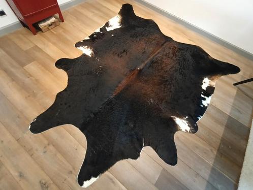 Koeienhuid 1ste keuze, Huis en Inrichting, Stoffering | Tapijten en Kleden, Zo goed als nieuw, 200 cm of meer, Ophalen