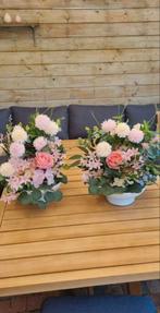 Twee potten met kunstbloemen, Ophalen, Zo goed als nieuw, Versiering, Geboorte of Huwelijk