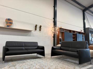 2 Als nieuw Leolux Felizia Bank 2,5 & 2 zits Hoog Zwart Leer beschikbaar voor biedingen