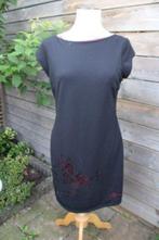 Jurk zwart/ rood Desigual mt XL vaste prijs, Zwart, Maat 46/48 (XL) of groter, Ophalen of Verzenden, Zo goed als nieuw