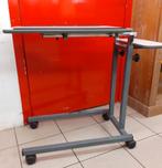 Verstelbaar bijzettafel/laptoptafel, Ophalen, Gebruikt, Carolina's Outlet, Carolinasoutlet@hotmail.com