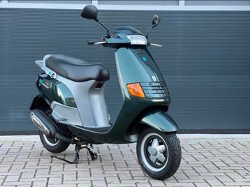 Opzoek naar 125/150/180 cc motorscooter beschikbaar voor biedingen
