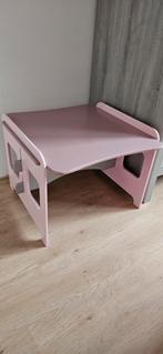 Roze kinder tafeltje aan 2 kanten te gebruiken, Kinderen en Baby's, Kinderkamer | Tafels en Stoelen, Gebruikt, Ophalen of Verzenden