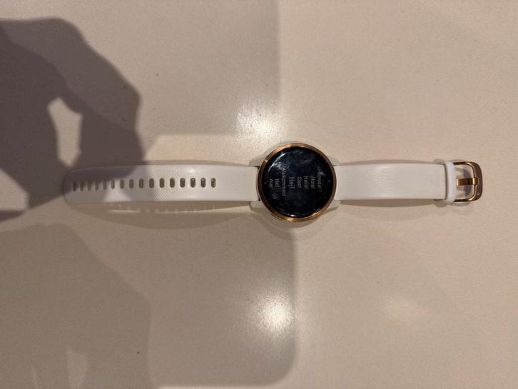Garmin Vivoactive 4s, Sieraden, Tassen en Uiterlijk, Smartwatches, Gebruikt, Wit, Afstand, Waterdicht, Ophalen of Verzenden