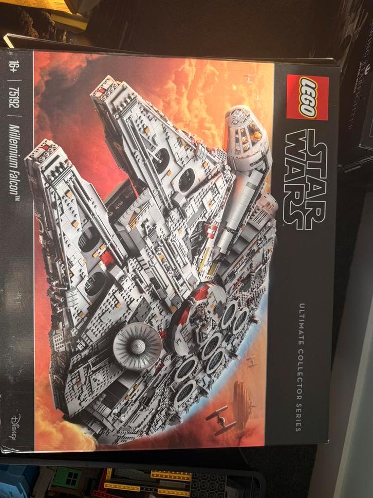 LEGO Millenium Falcon - Collector Series - 75192, Kinderen en Baby's, Speelgoed | Duplo en Lego, Zo goed als nieuw, Lego, Complete set